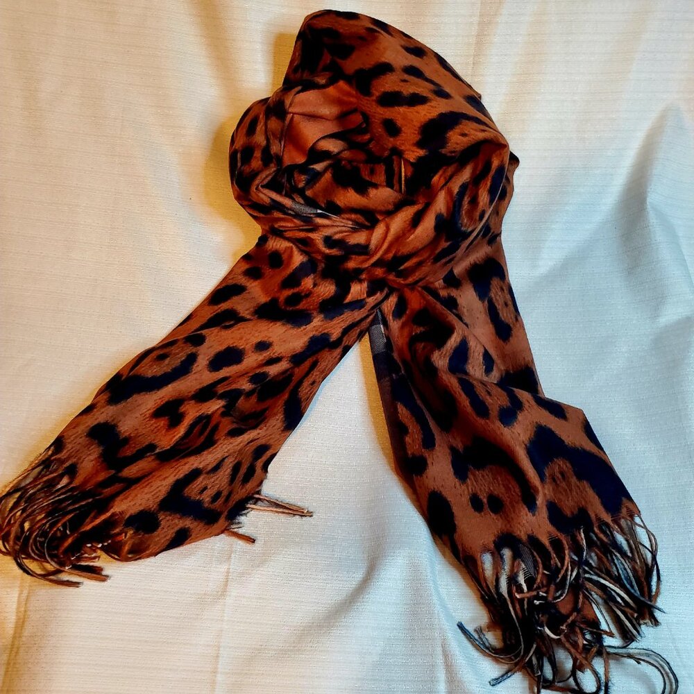 Scarf - Picture 5 of 8